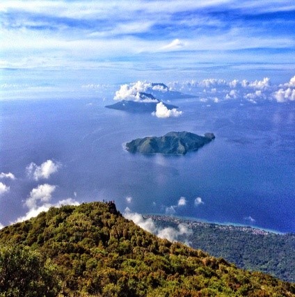 Mendaki Gunung Kie Matubu