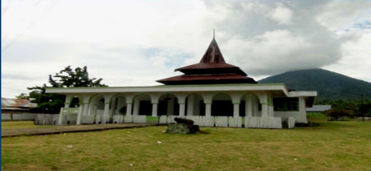 MASJID TUA GAMLAMO